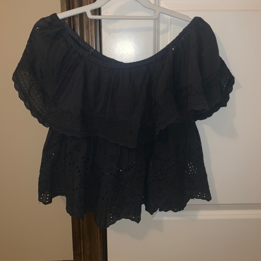 Off the shoulder cropped shirt